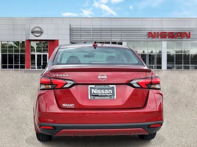 2025 Nissan Versa 1.6 SR