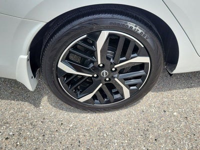 2025 Nissan Versa 1.6 SR