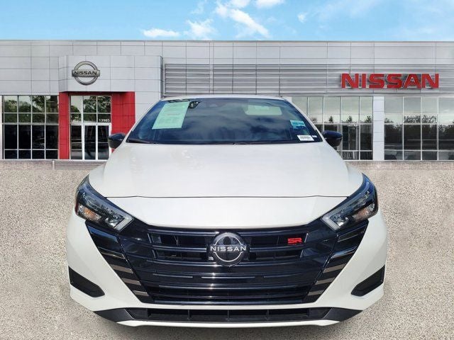 2023 Nissan Versa 1.6 SR
