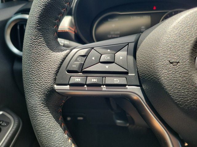 2023 Nissan Versa 1.6 SR