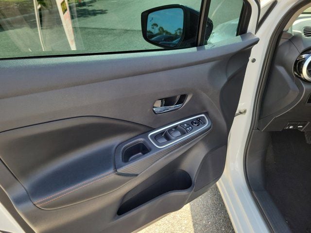 2023 Nissan Versa 1.6 SR