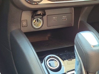 2023 Nissan Versa 1.6 SR