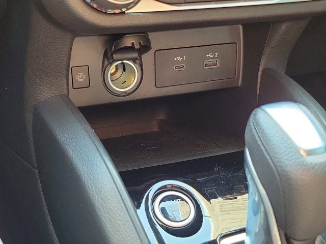 2023 Nissan Versa 1.6 SR