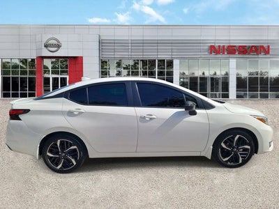 2023 Nissan Versa 1.6 SR