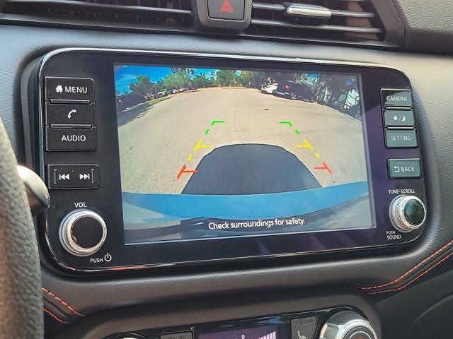 2023 Nissan Versa 1.6 SR