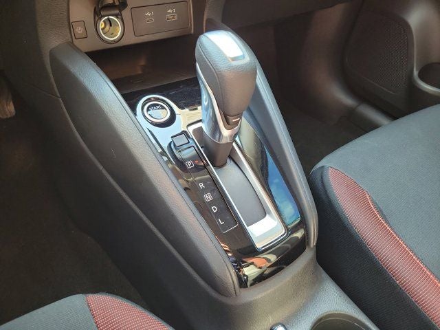 2023 Nissan Versa 1.6 SR