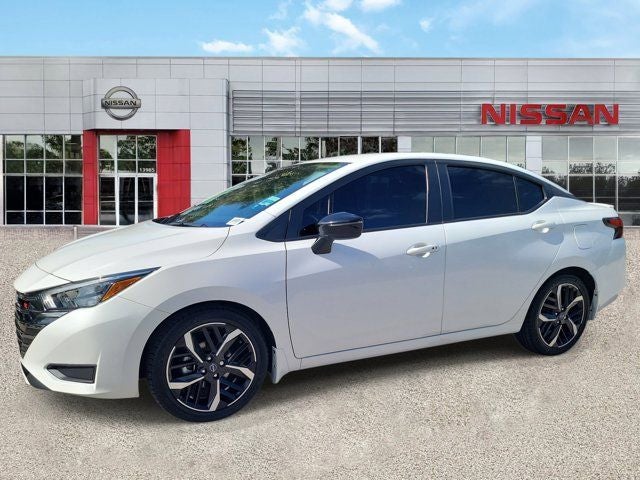 2023 Nissan Versa 1.6 SR