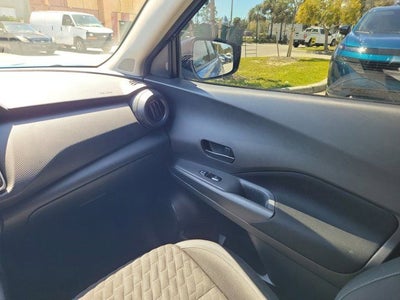 2022 Nissan Kicks S