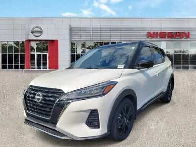 2023 Nissan Kicks SR