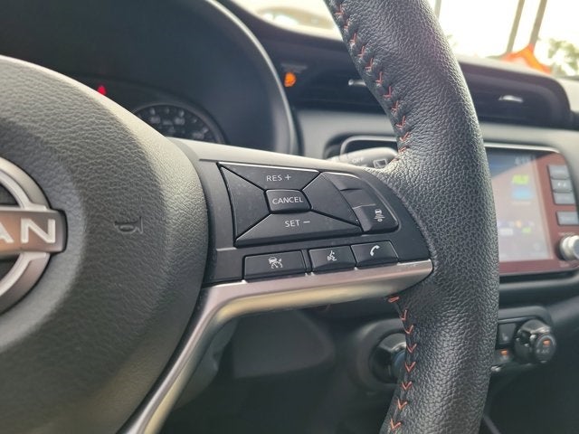 2022 Nissan Kicks SR