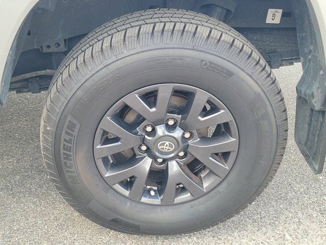 2023 Toyota Tacoma SR5 V6