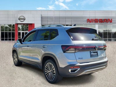 2025 Volkswagen Taos 1.5T SE