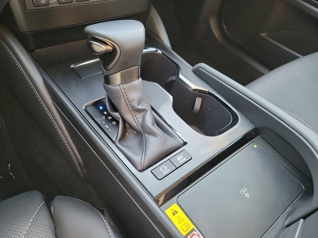 2023 Lexus ES 300h Luxury