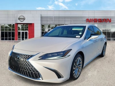2023 Lexus ES 300h Luxury