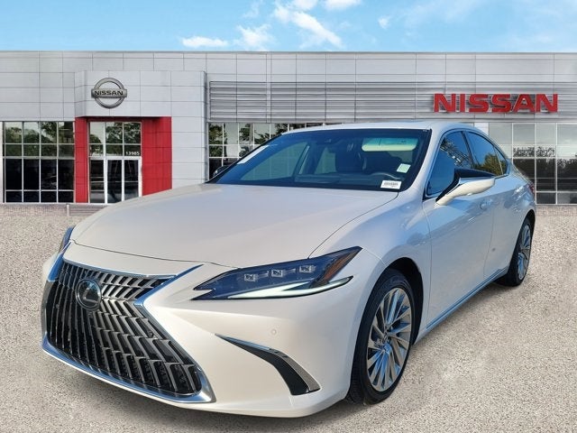 2023 Lexus ES 300h Luxury
