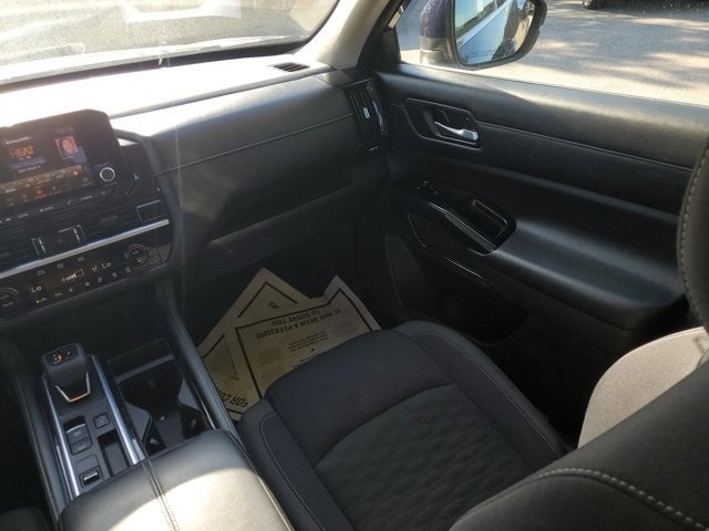 2022 Nissan Pathfinder S