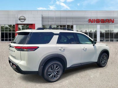 2026 Nissan Pathfinder SV