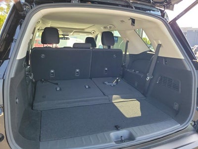 2026 Nissan Pathfinder SV