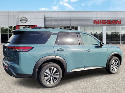 2026 Nissan Pathfinder SL