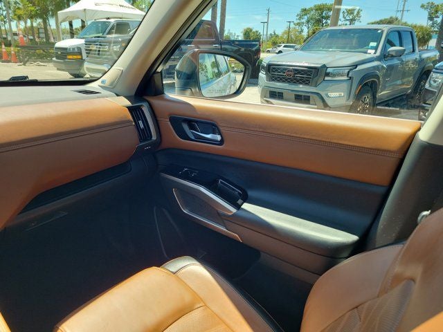 2024 Nissan Pathfinder Platinum