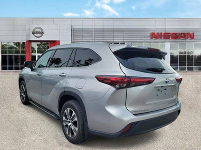 2022 Toyota Highlander Hybrid XLE