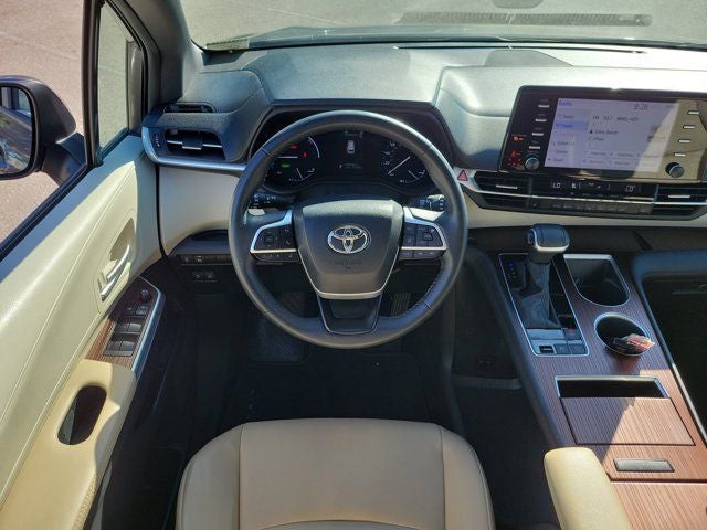 2024 Toyota Sienna XLE 7 Passenger