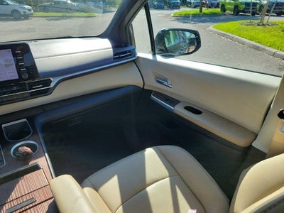 2024 Toyota Sienna XLE 7 Passenger