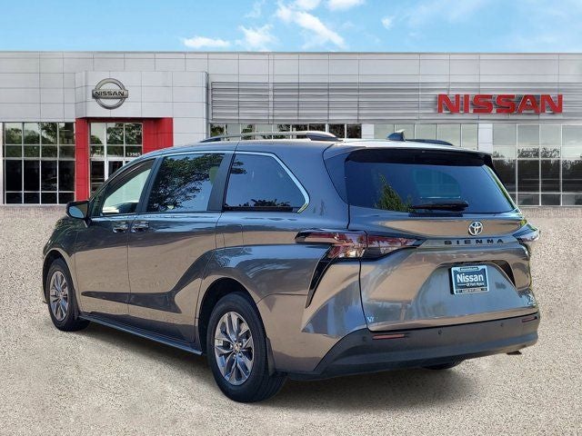 2024 Toyota Sienna XLE 7 Passenger
