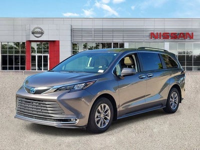 2024 Toyota Sienna XLE 7 Passenger