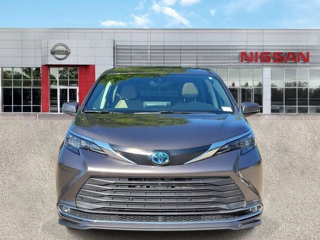 2024 Toyota Sienna XLE 7 Passenger