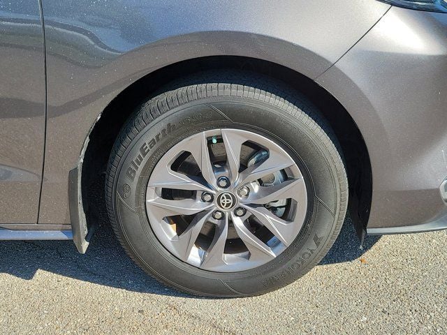 2024 Toyota Sienna XLE 7 Passenger