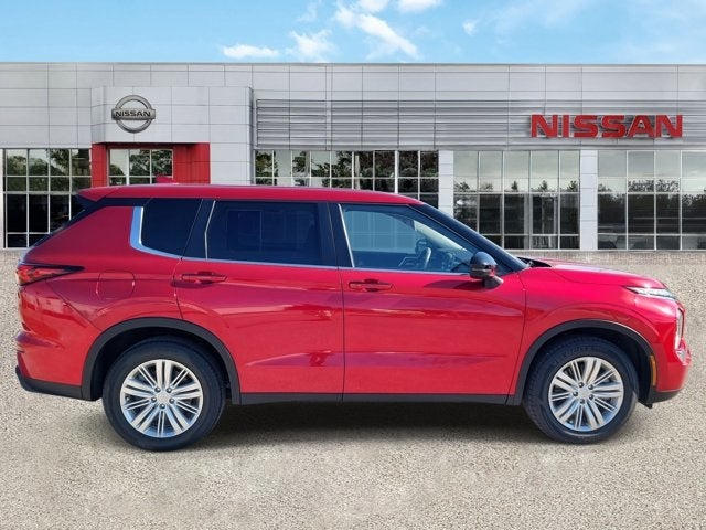 2024 Mitsubishi Outlander ES