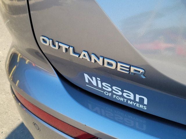 2022 Mitsubishi Outlander SE