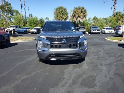 2022 Mitsubishi Outlander SE
