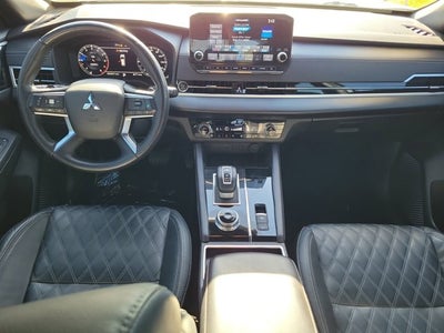 2023 Mitsubishi Outlander SEL Black Edition