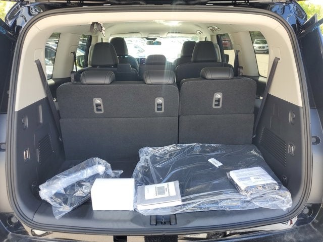 2026 Nissan Armada SV