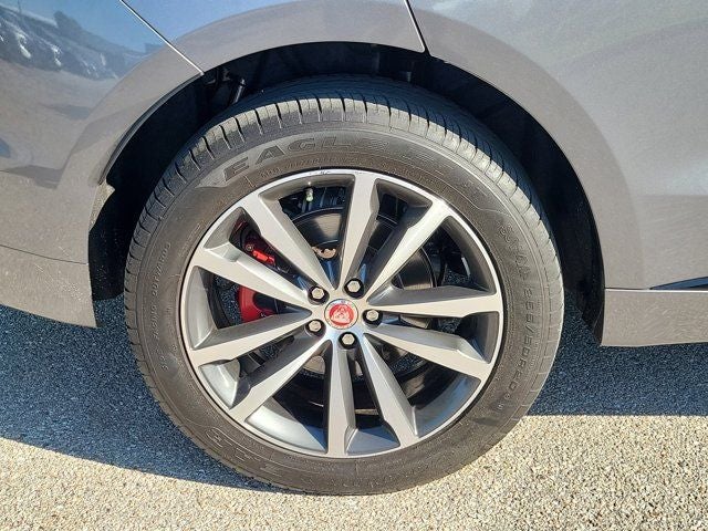 2023 Jaguar F-PACE P400 R-Dynamic S