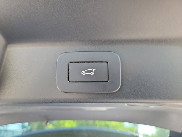 2023 Jaguar F-PACE P400 R-Dynamic S