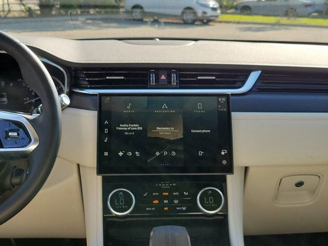 2023 Jaguar F-PACE P400 R-Dynamic S