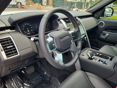 2025 Land Rover Discovery S