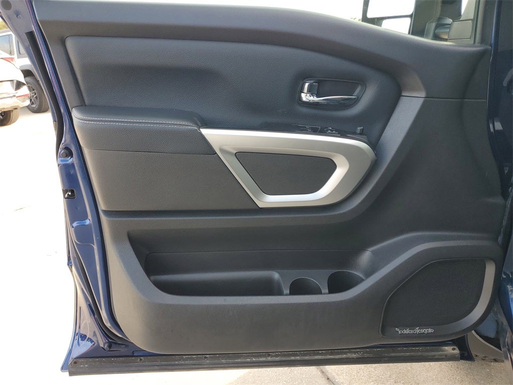 2017 Nissan Titan PRO-4X