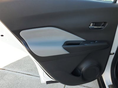 2022 Nissan Kicks SR