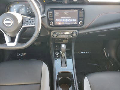 2022 Nissan Kicks SR