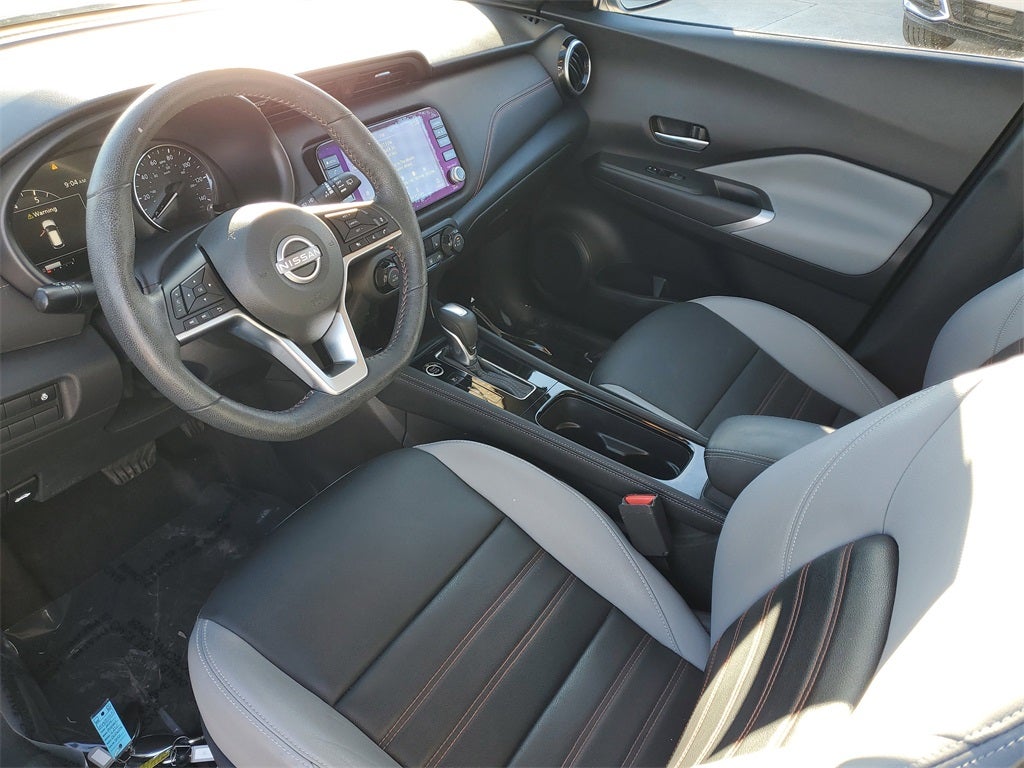 2022 Nissan Kicks SR