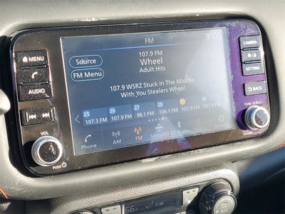 2022 Nissan Kicks SR