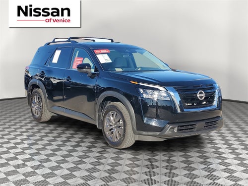 2023 Nissan Pathfinder SV