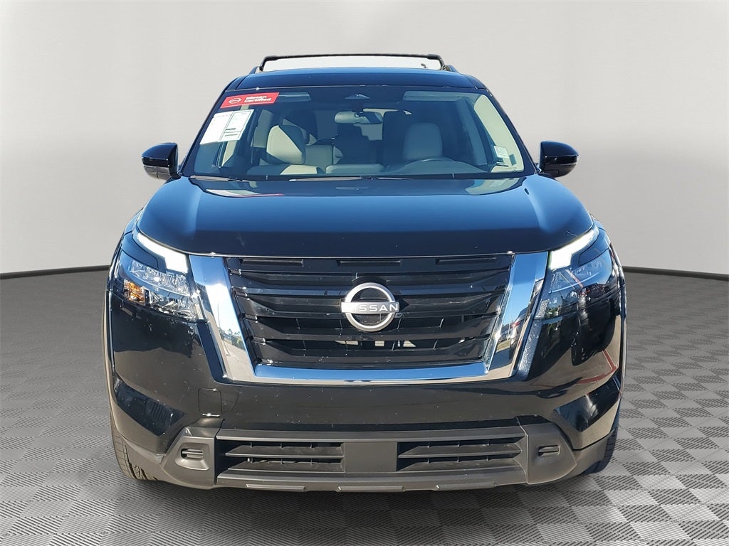 2023 Nissan Pathfinder SV