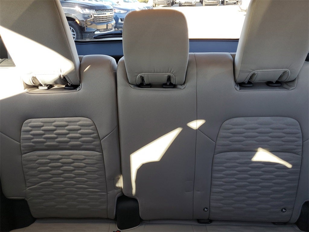 2023 Nissan Pathfinder SV