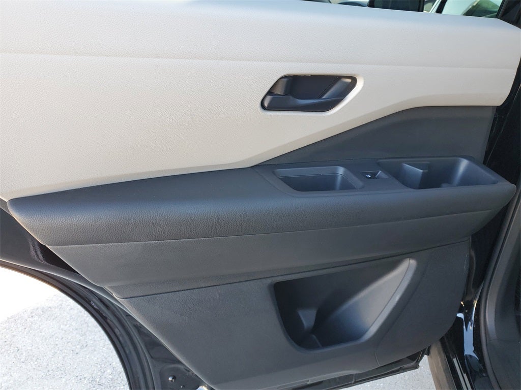 2023 Nissan Pathfinder SV