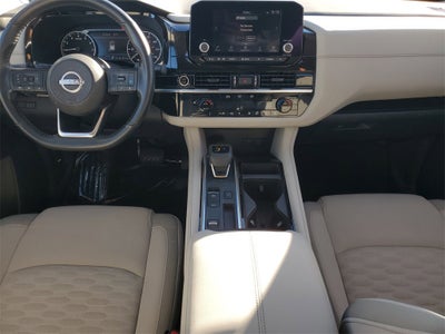 2023 Nissan Pathfinder SV